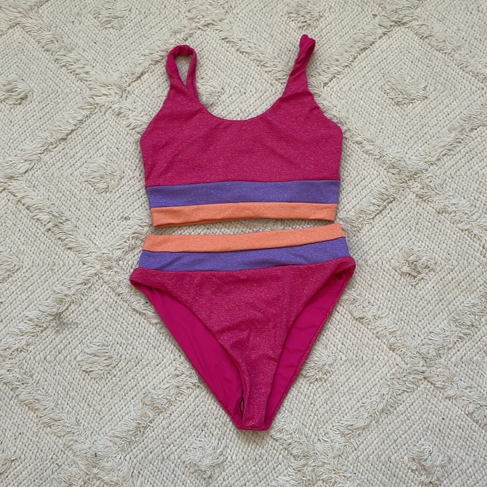 New Beach Riot Bikini Set - Picture 5 of 7